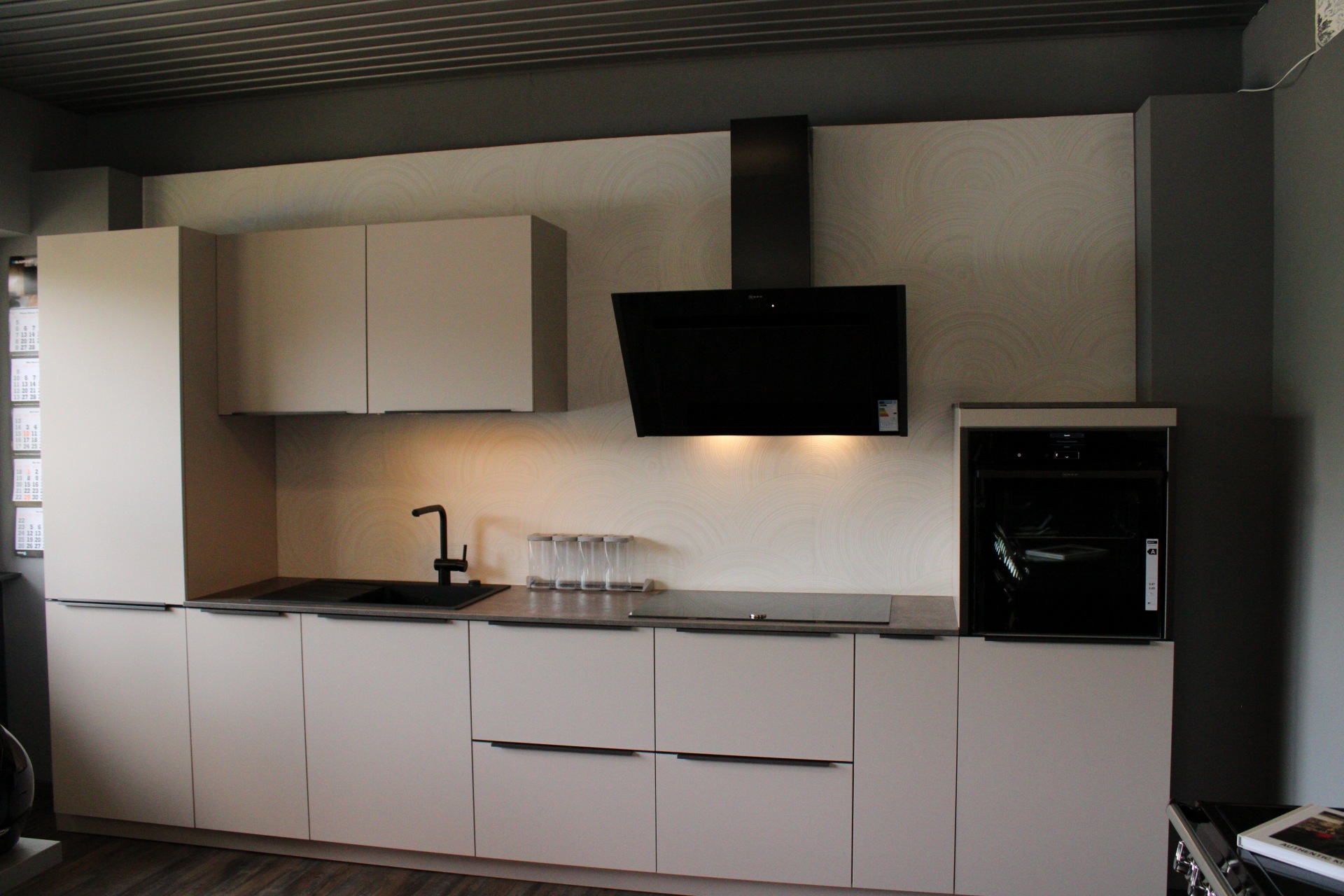 ELEGANTE KÜCHEN 1 ELEGANTE KÜCHEN 1